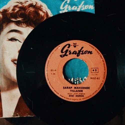 Zeki Müren - Şarap Mahzende Yıllanır - 45'lik Plak
